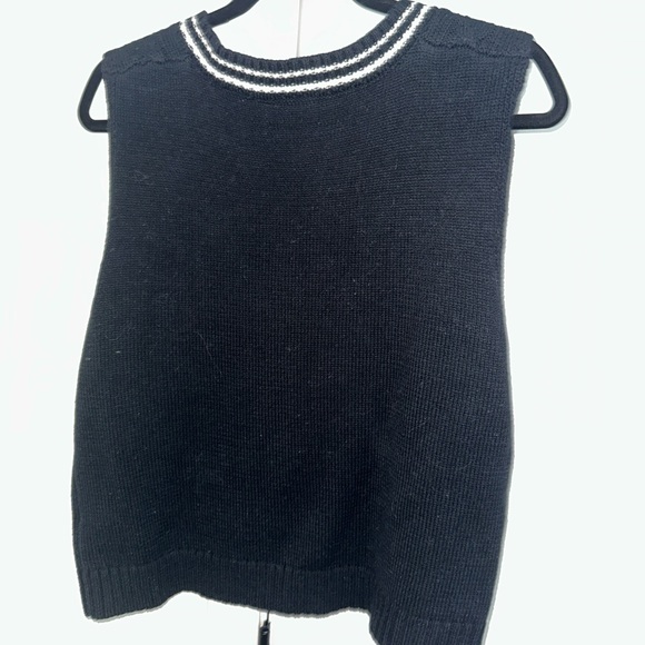💙 Navy Cable Knit Sweater Vest | Preppy V-Neck with White Trim - Picture 2 of 2